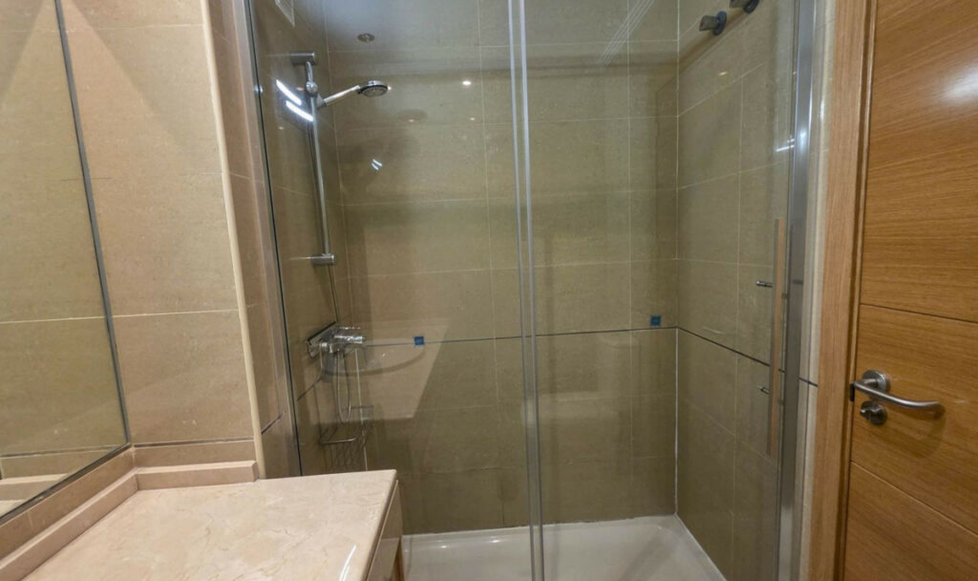 Resale - Apartment -
La Duquesa