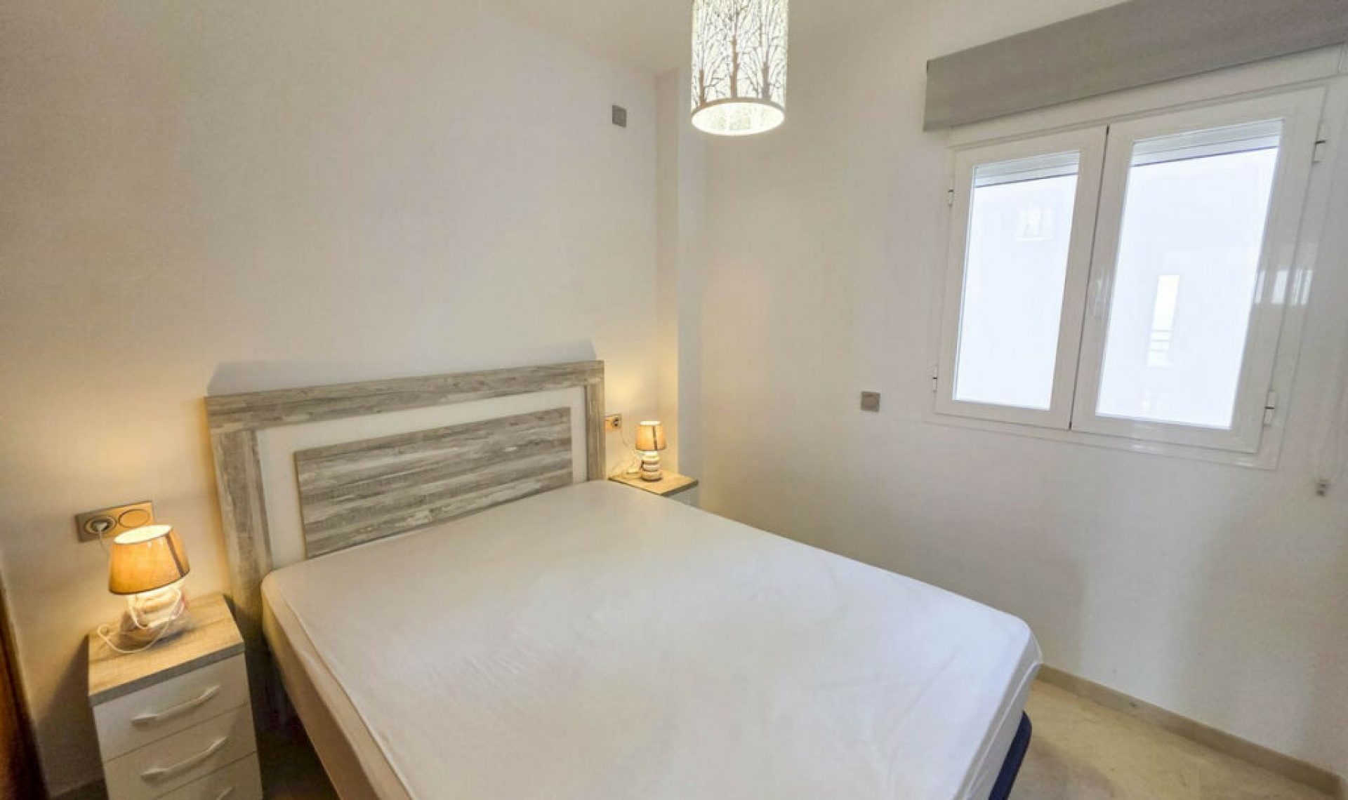 Resale - Apartment -
La Duquesa