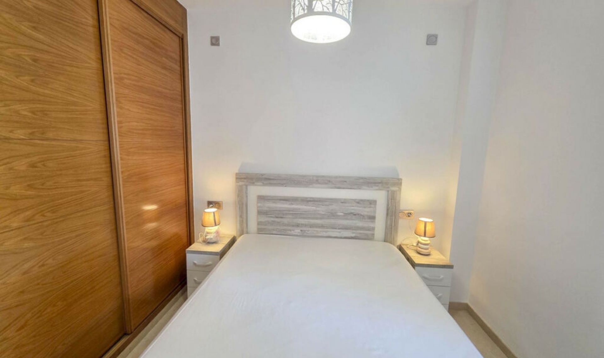 Resale - Apartment -
La Duquesa