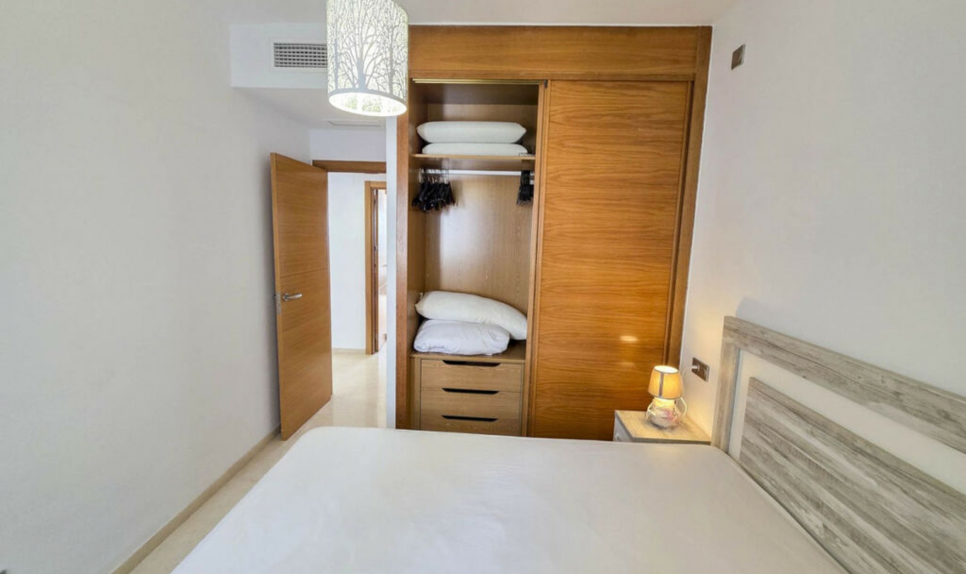 Resale - Apartment -
La Duquesa