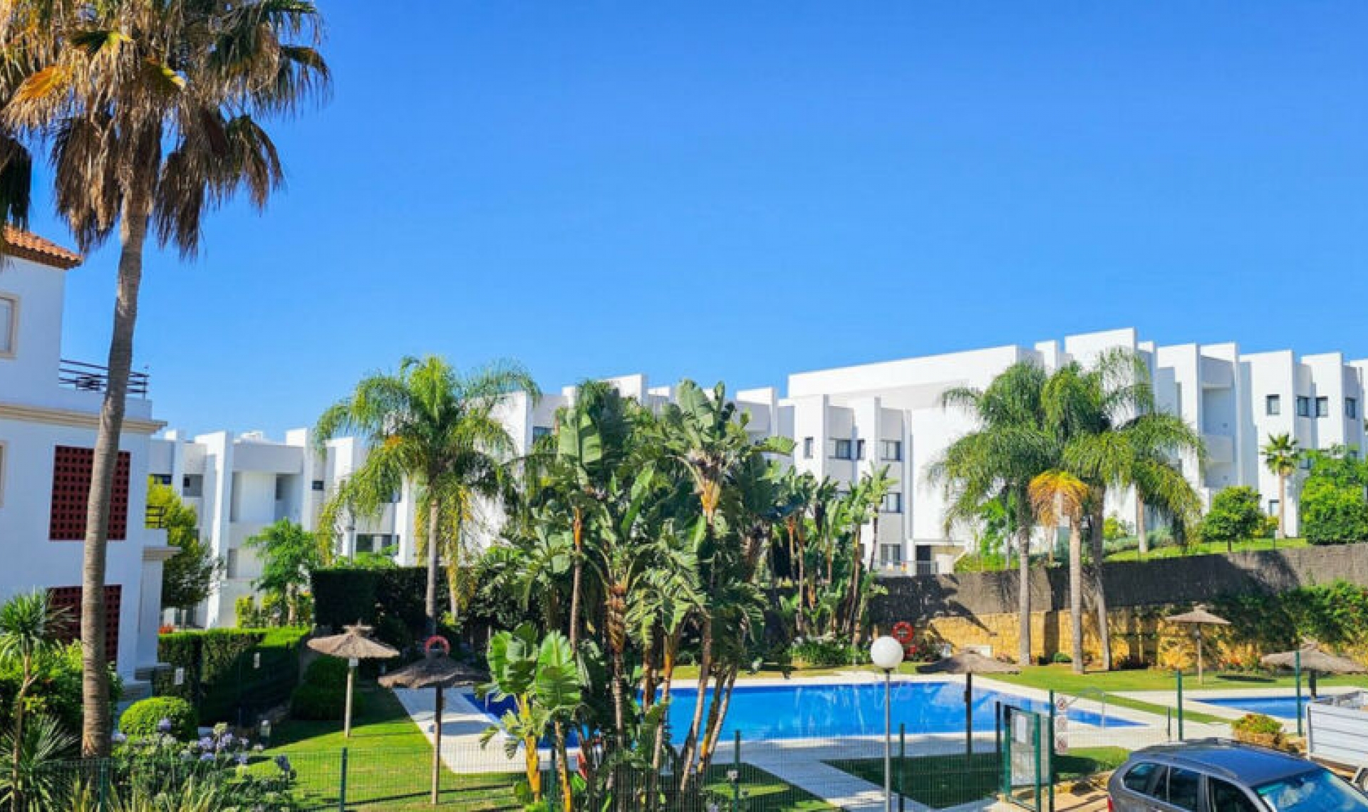 Resale - Apartment -
La Duquesa