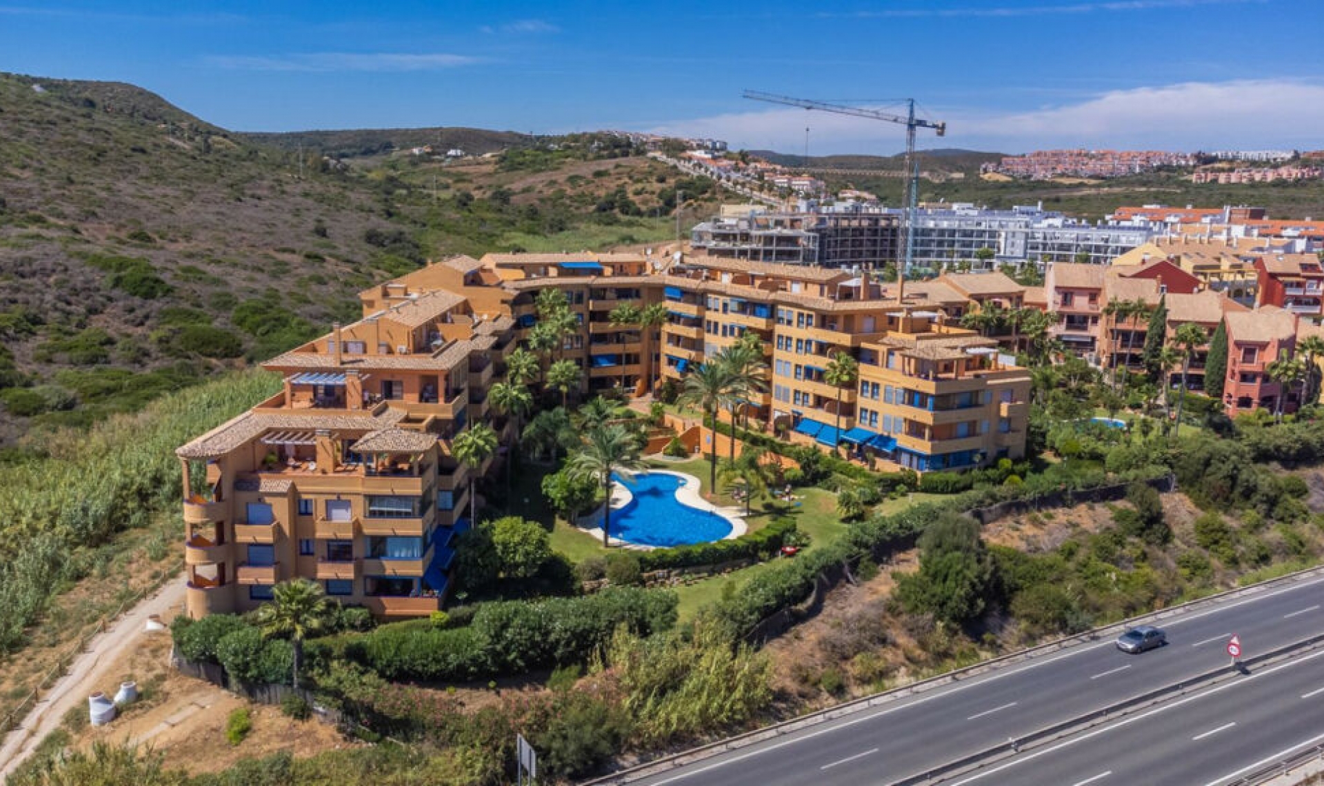 Resale - Apartment -
La Duquesa