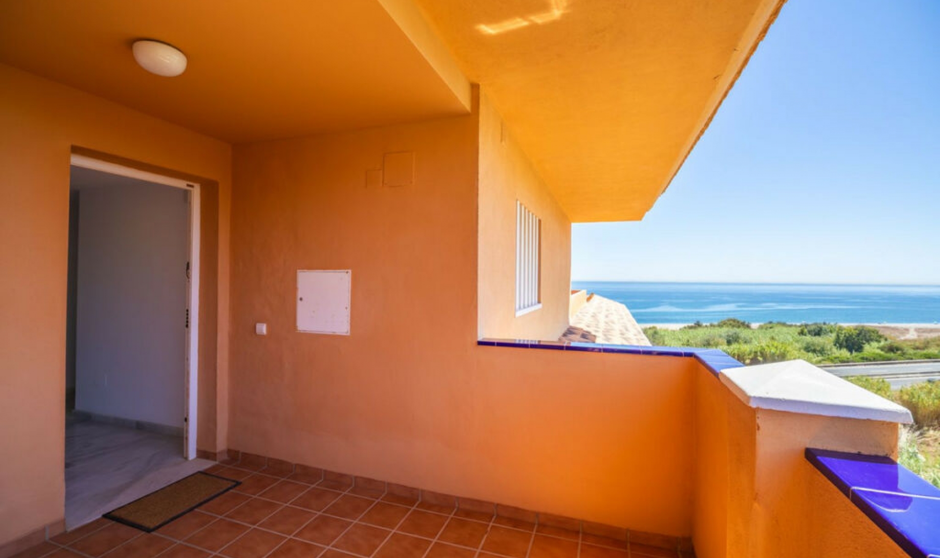 Resale - Apartment -
La Duquesa