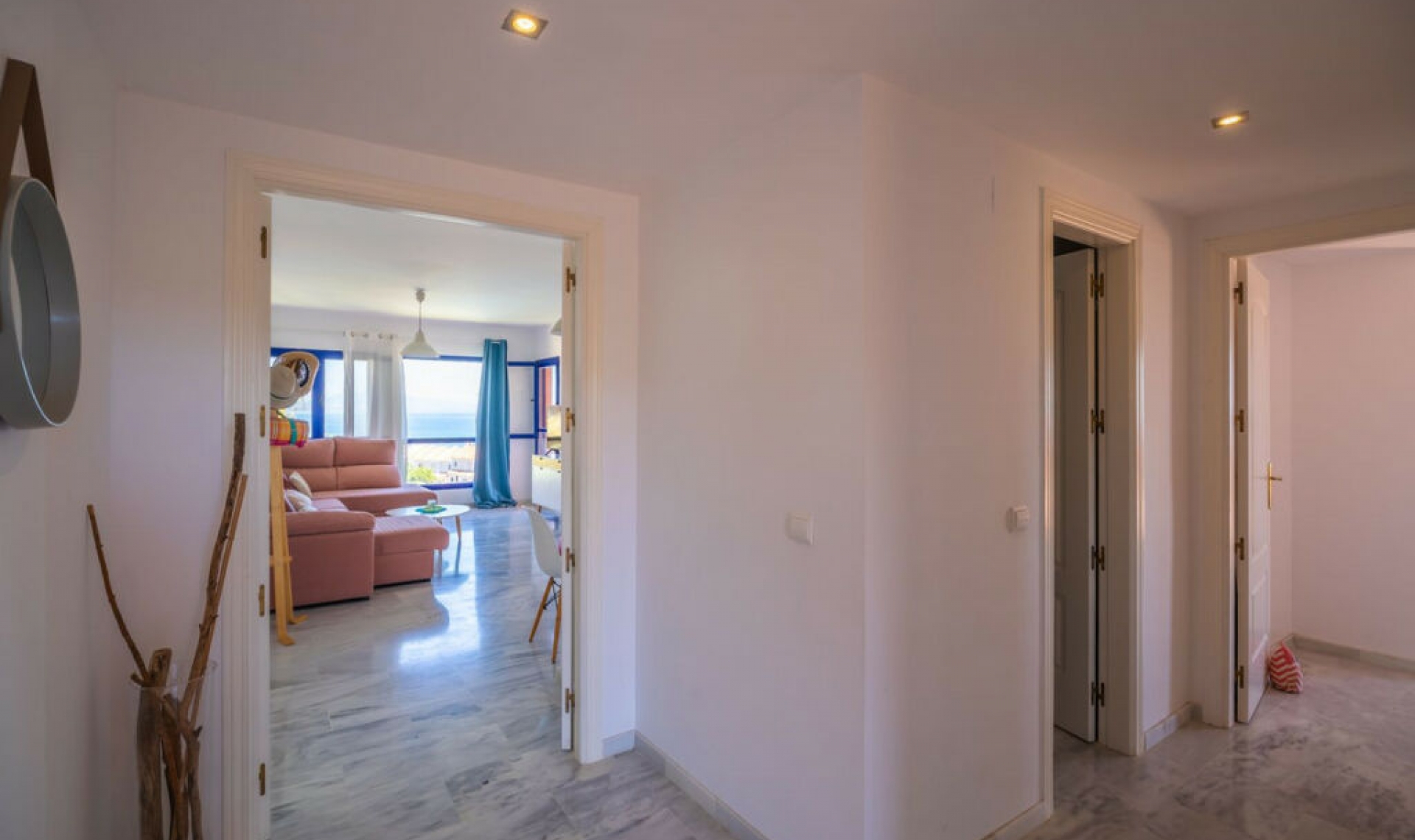 Resale - Apartment -
La Duquesa