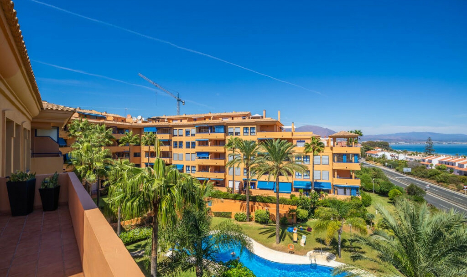 Resale - Apartment -
La Duquesa