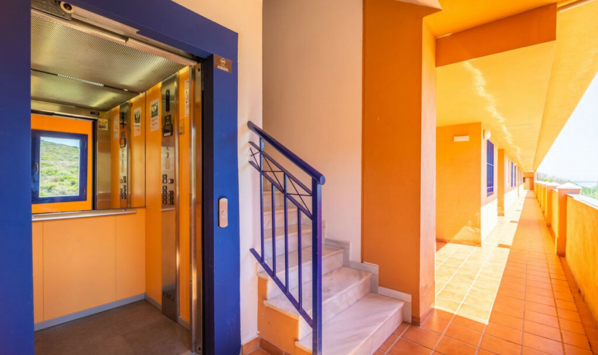 Resale - Apartment -
La Duquesa