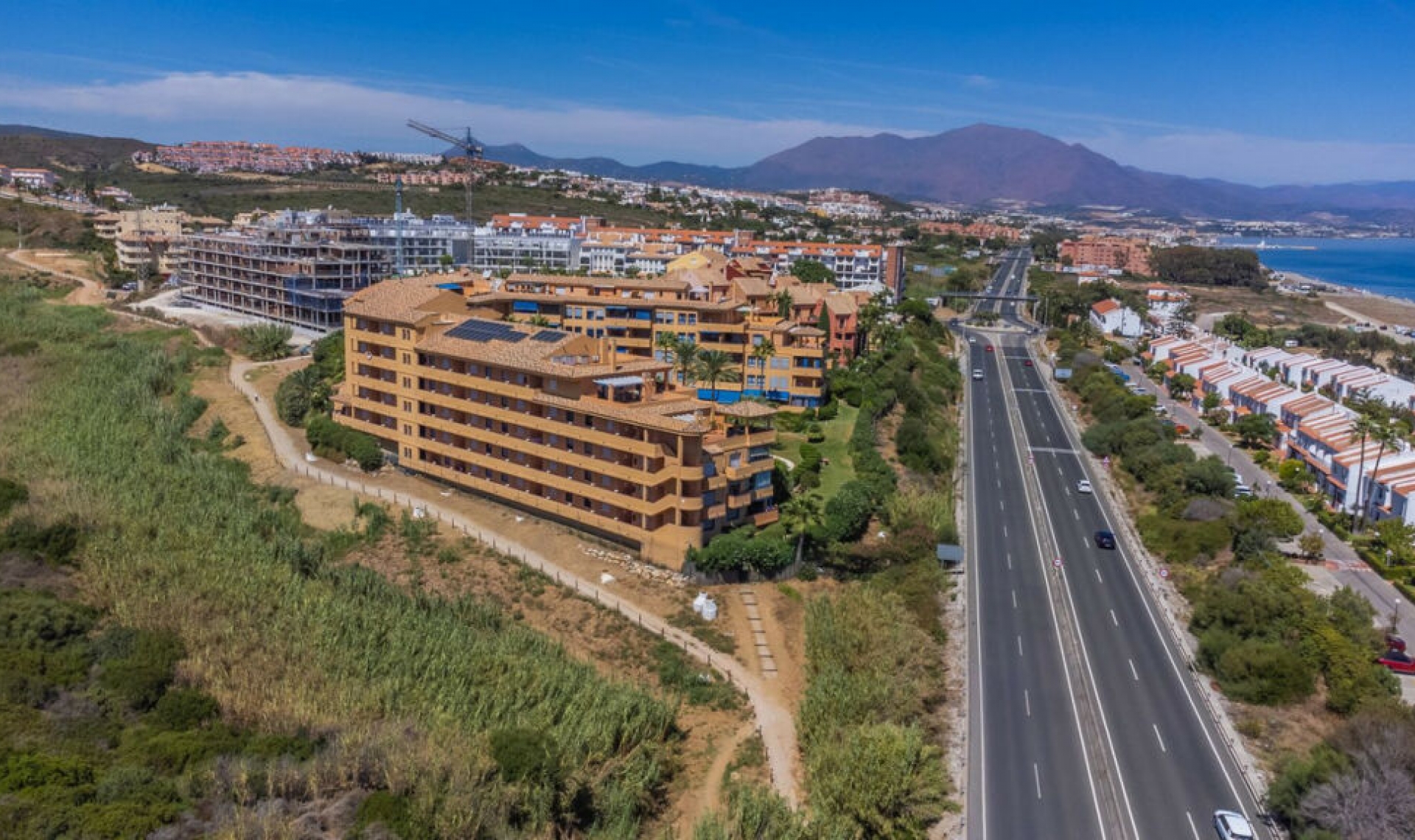 Resale - Apartment -
La Duquesa