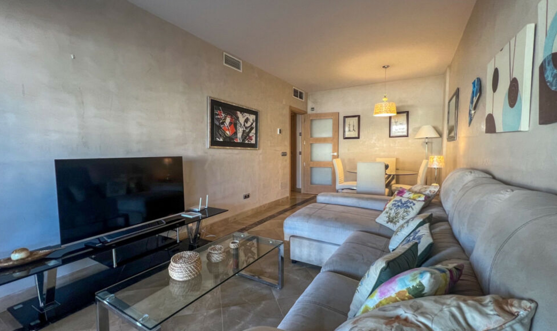 Resale - Apartment -
La Duquesa