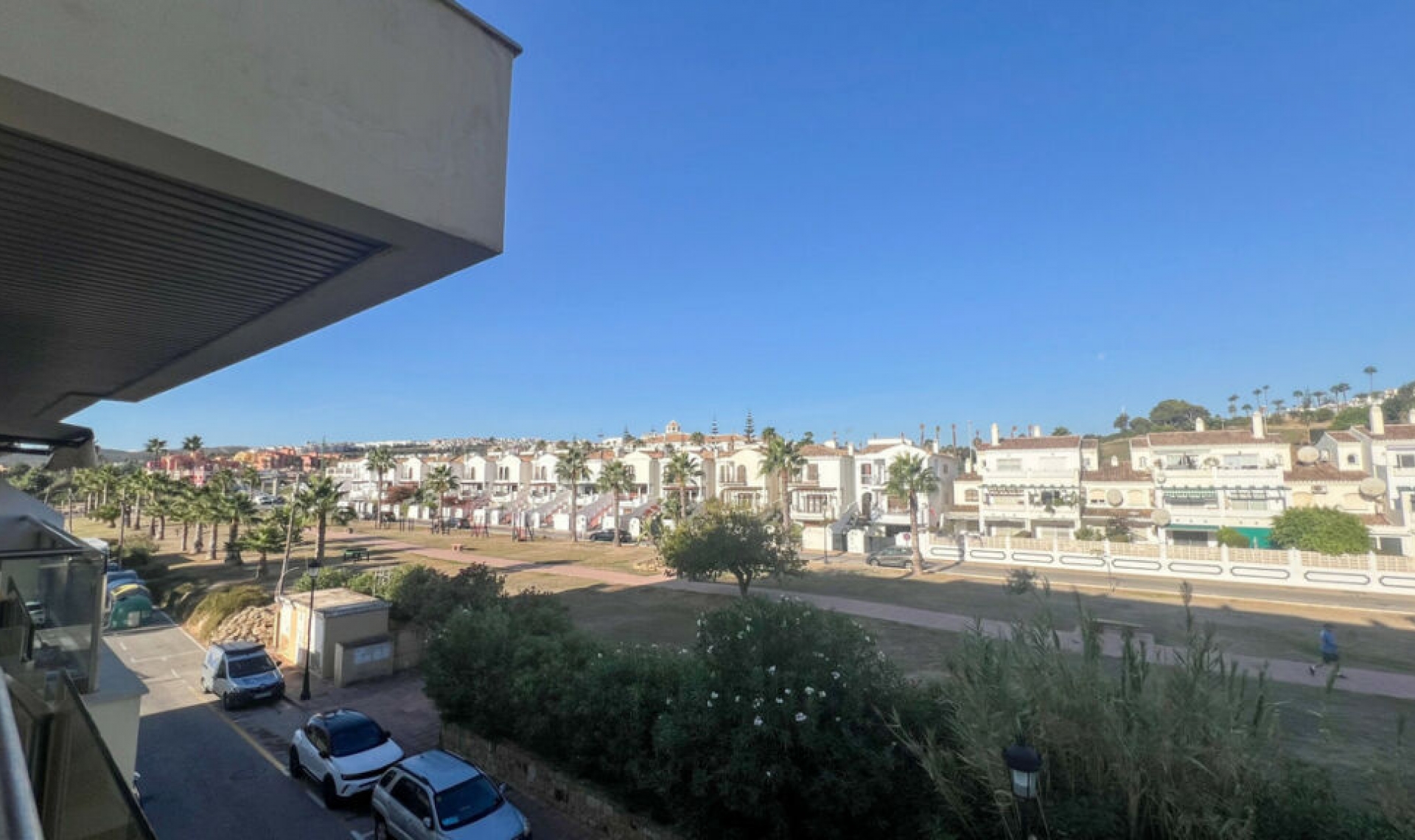 Resale - Apartment -
La Duquesa
