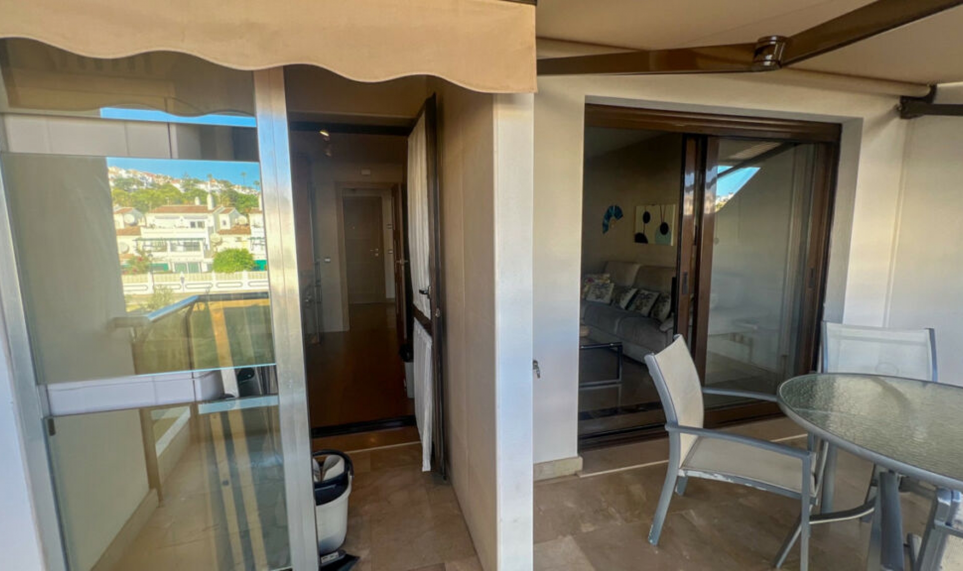 Resale - Apartment -
La Duquesa