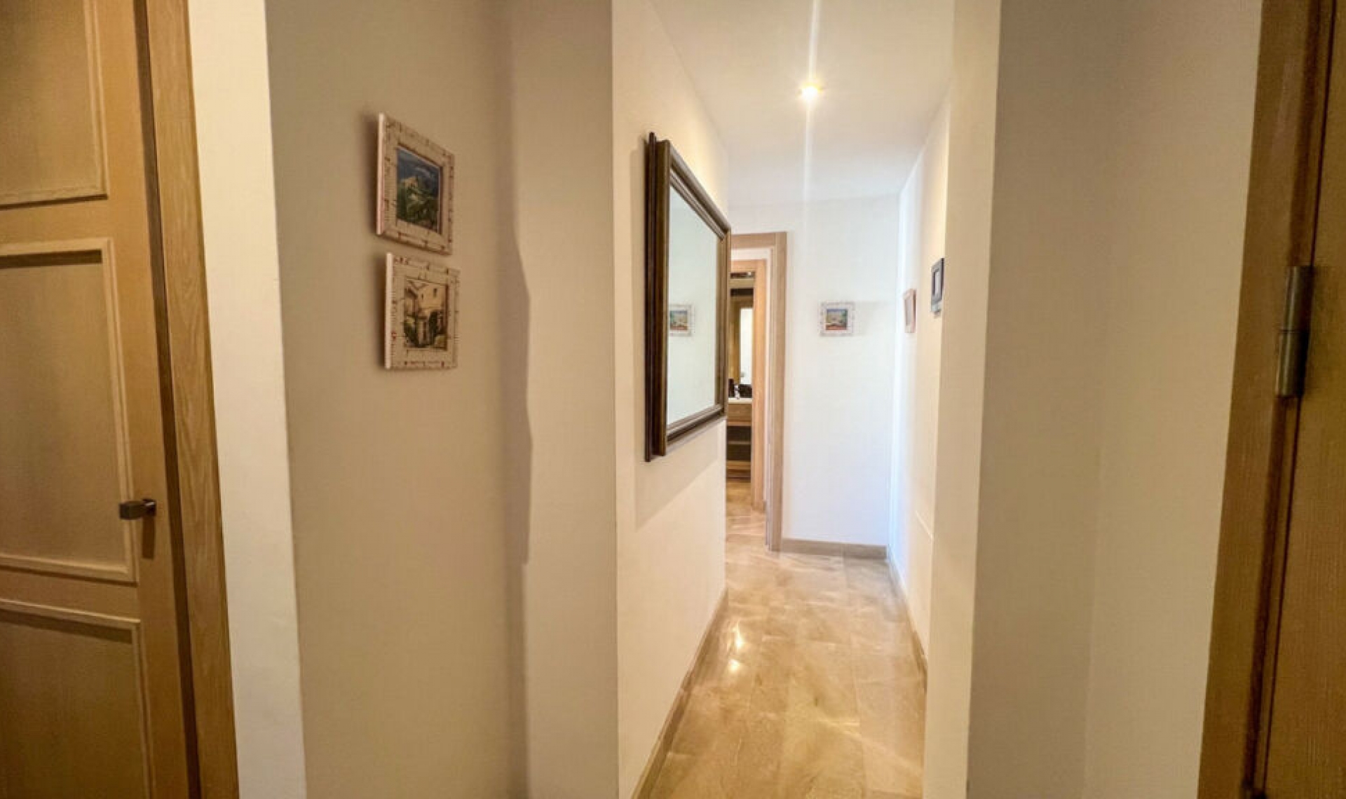 Resale - Apartment -
La Duquesa