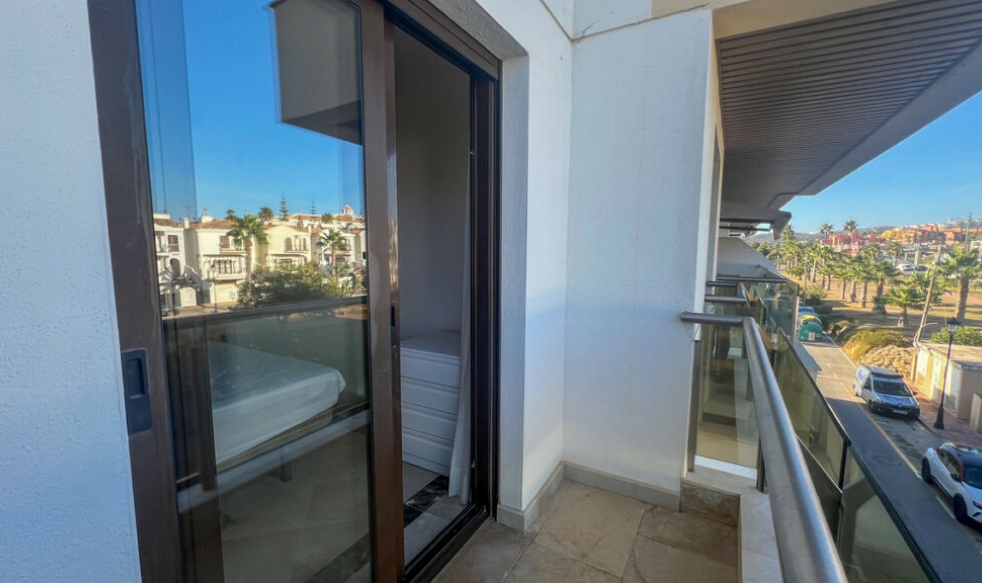 Resale - Apartment -
La Duquesa