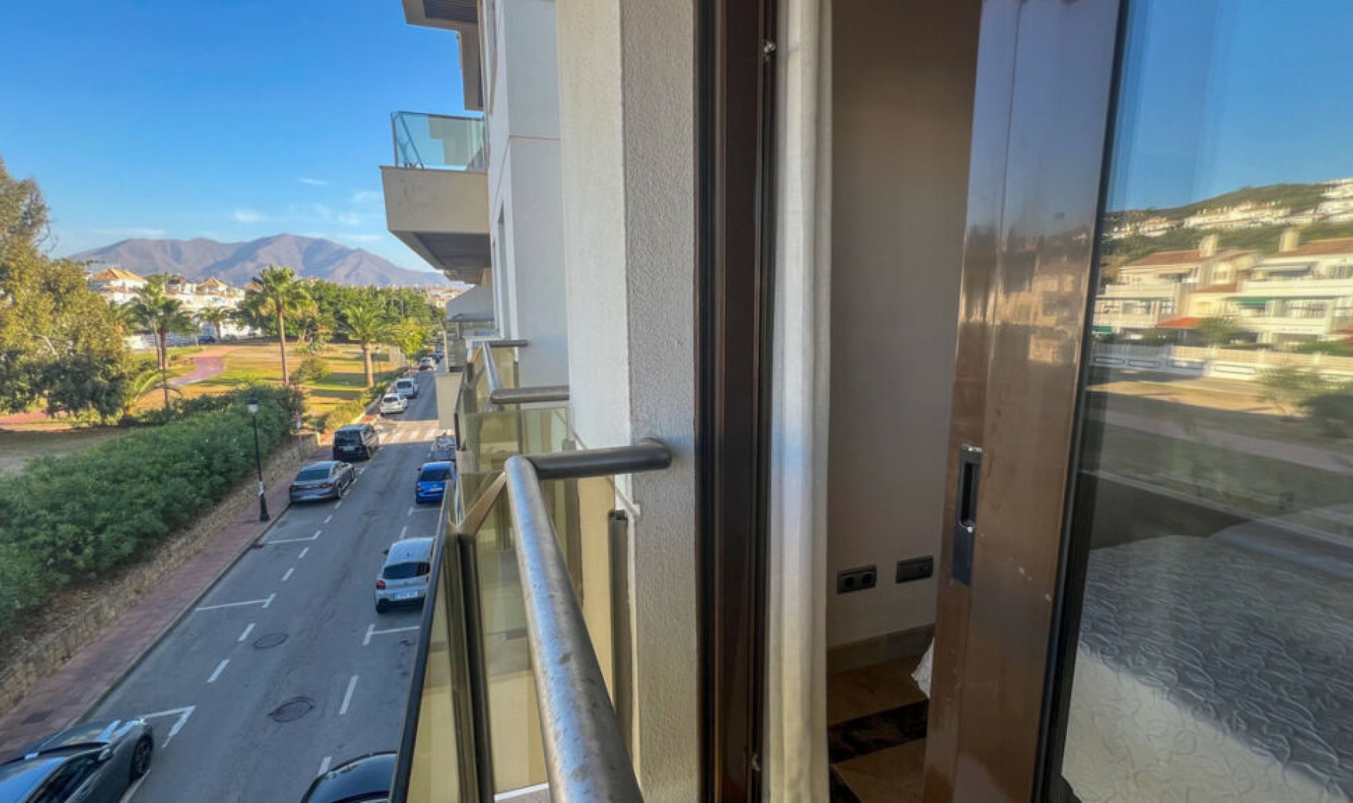 Resale - Apartment -
La Duquesa