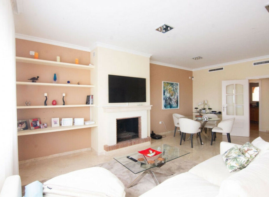 Resale - Apartment -
La Mairena