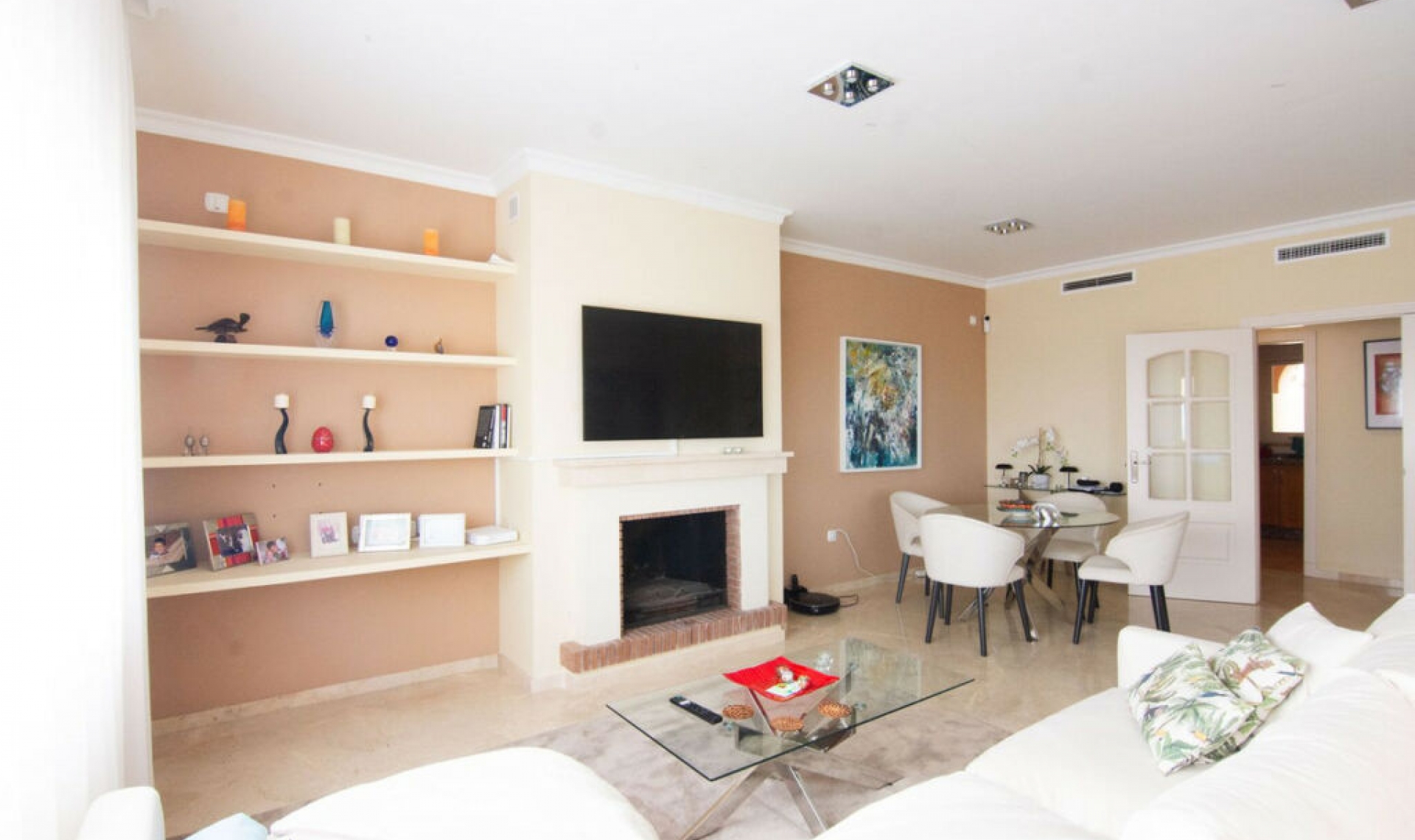 Resale - Apartment -
La Mairena