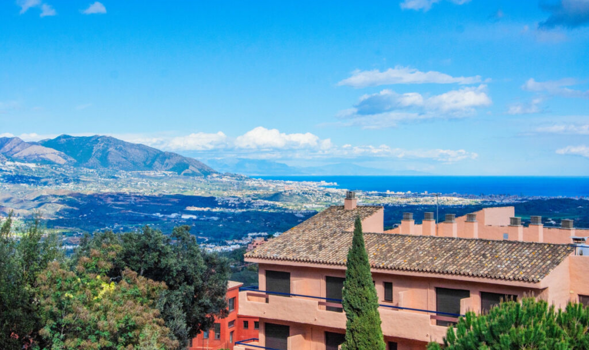 Resale - Apartment -
La Mairena