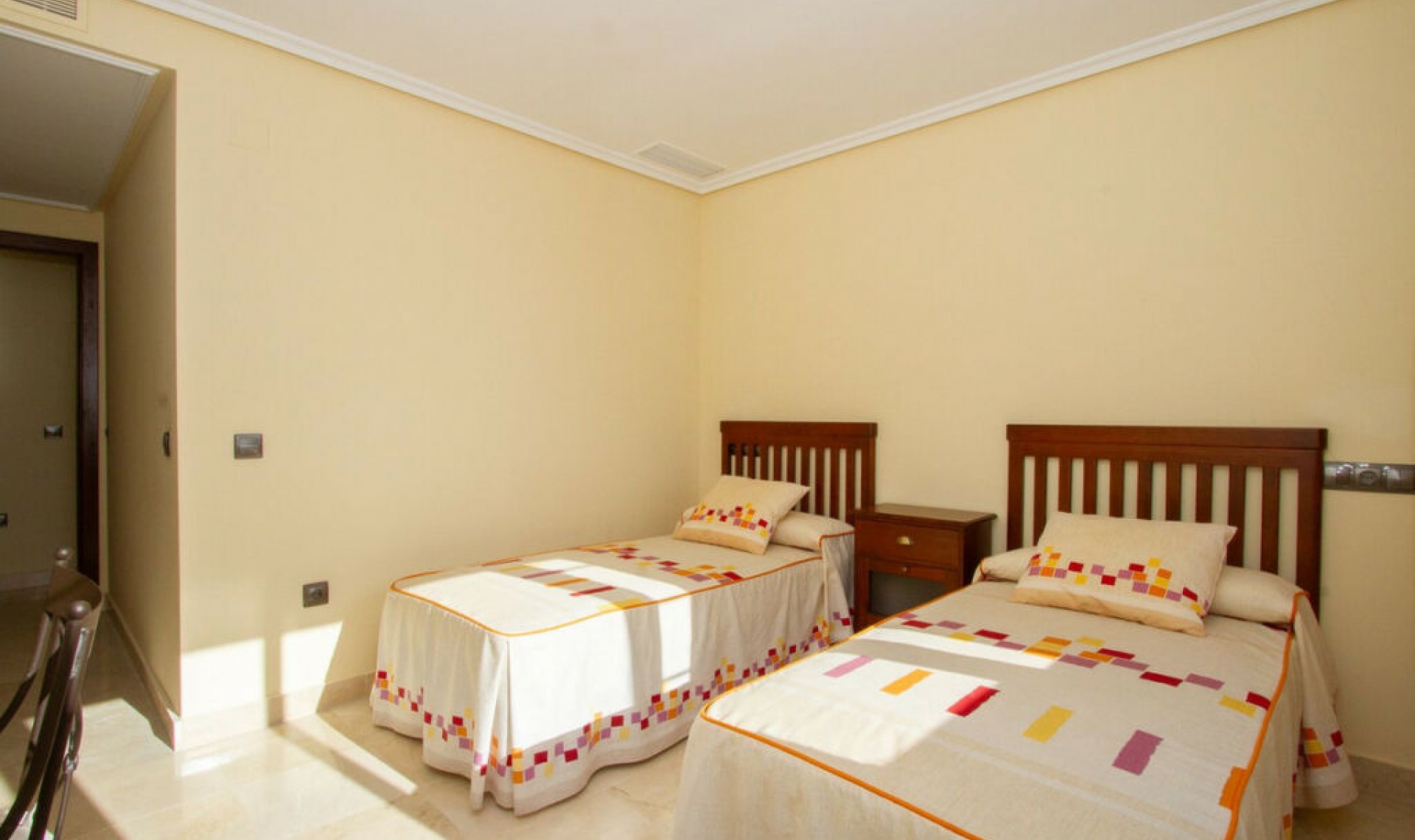 Resale - Apartment -
La Mairena