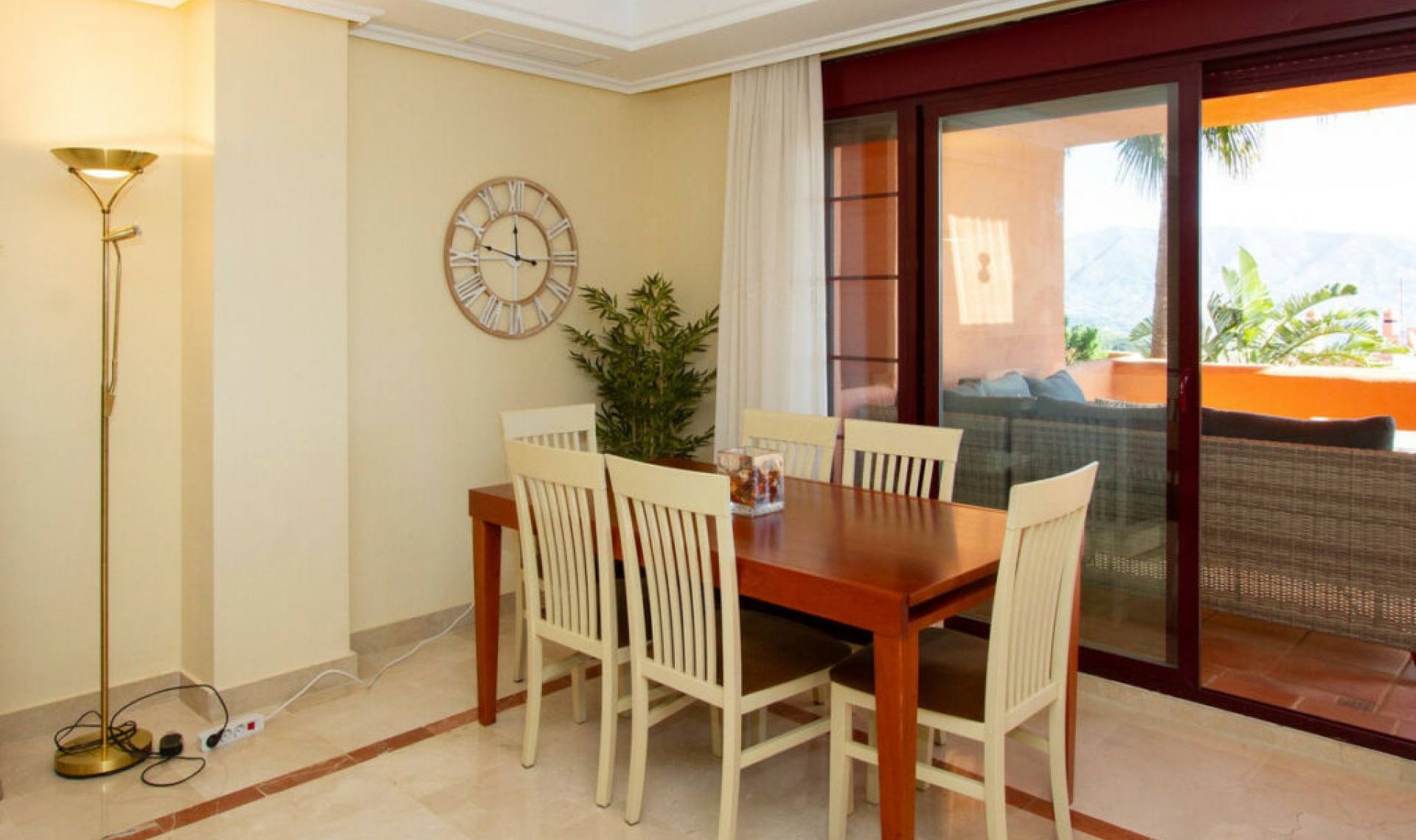 Resale - Apartment -
La Mairena