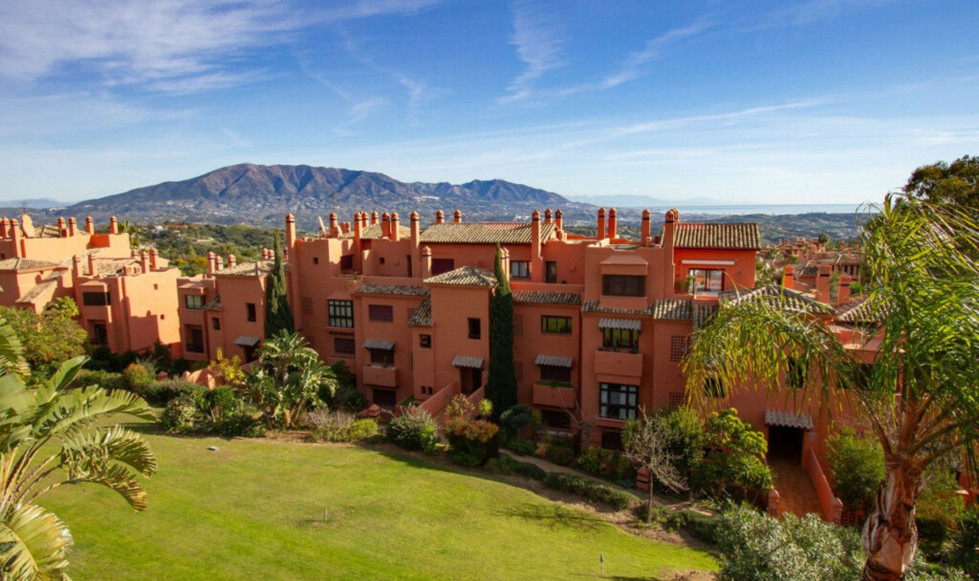 Resale - Apartment -
La Mairena