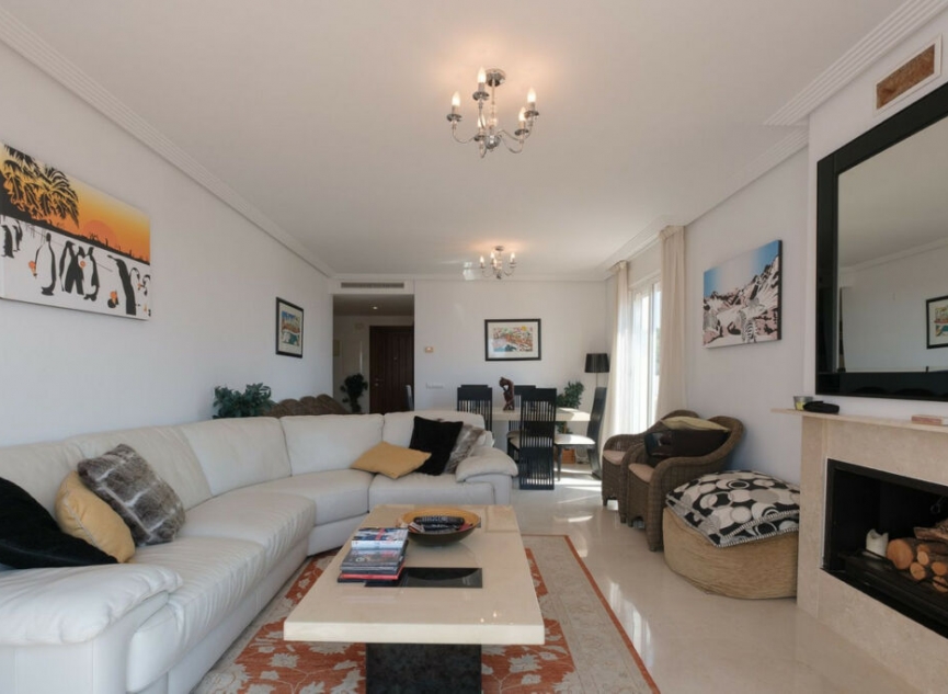 Resale - Apartment -
La Mairena