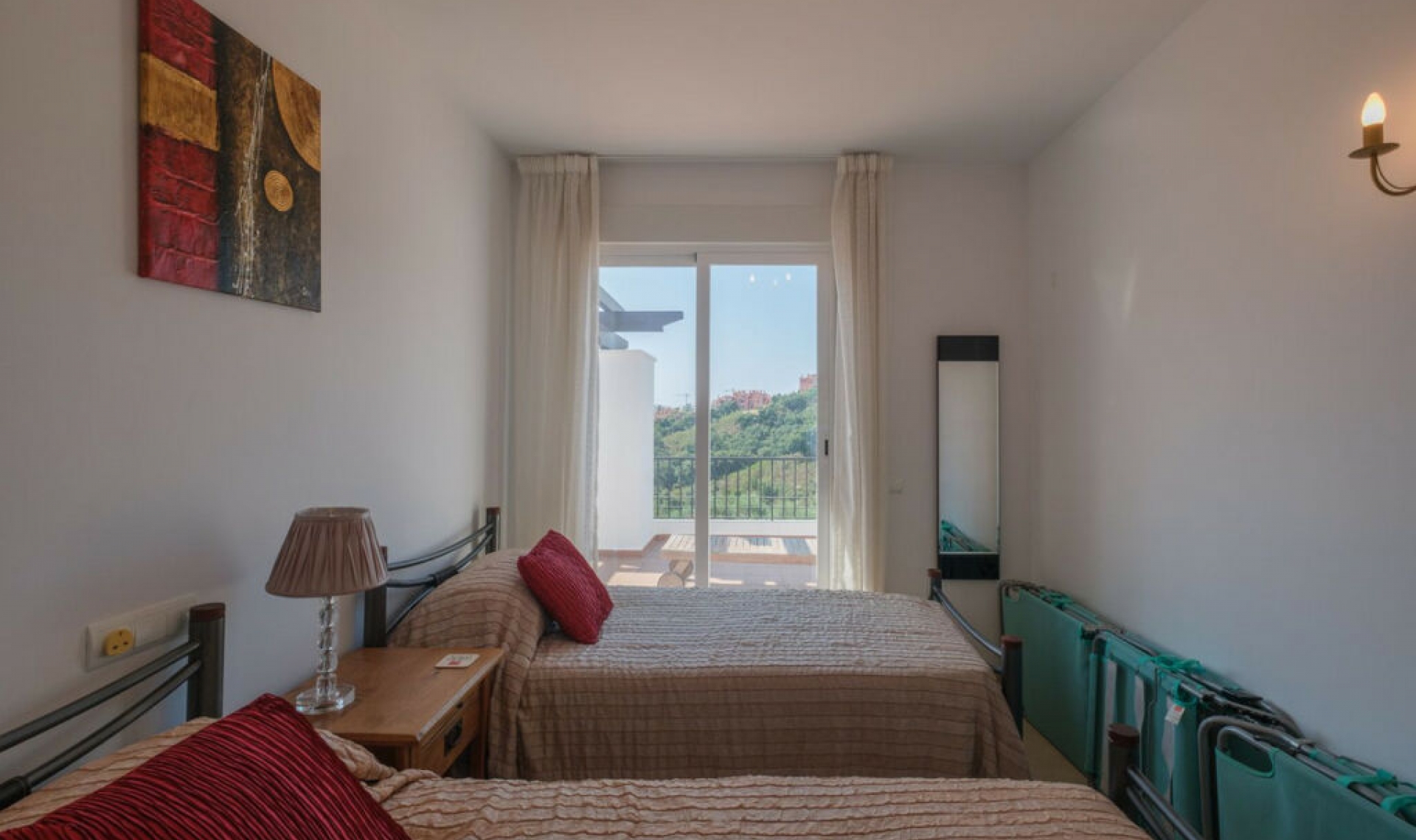 Resale - Apartment -
La Mairena