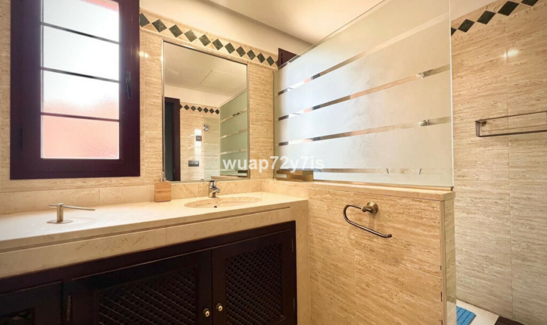 Resale - Apartment -
La Mairena
