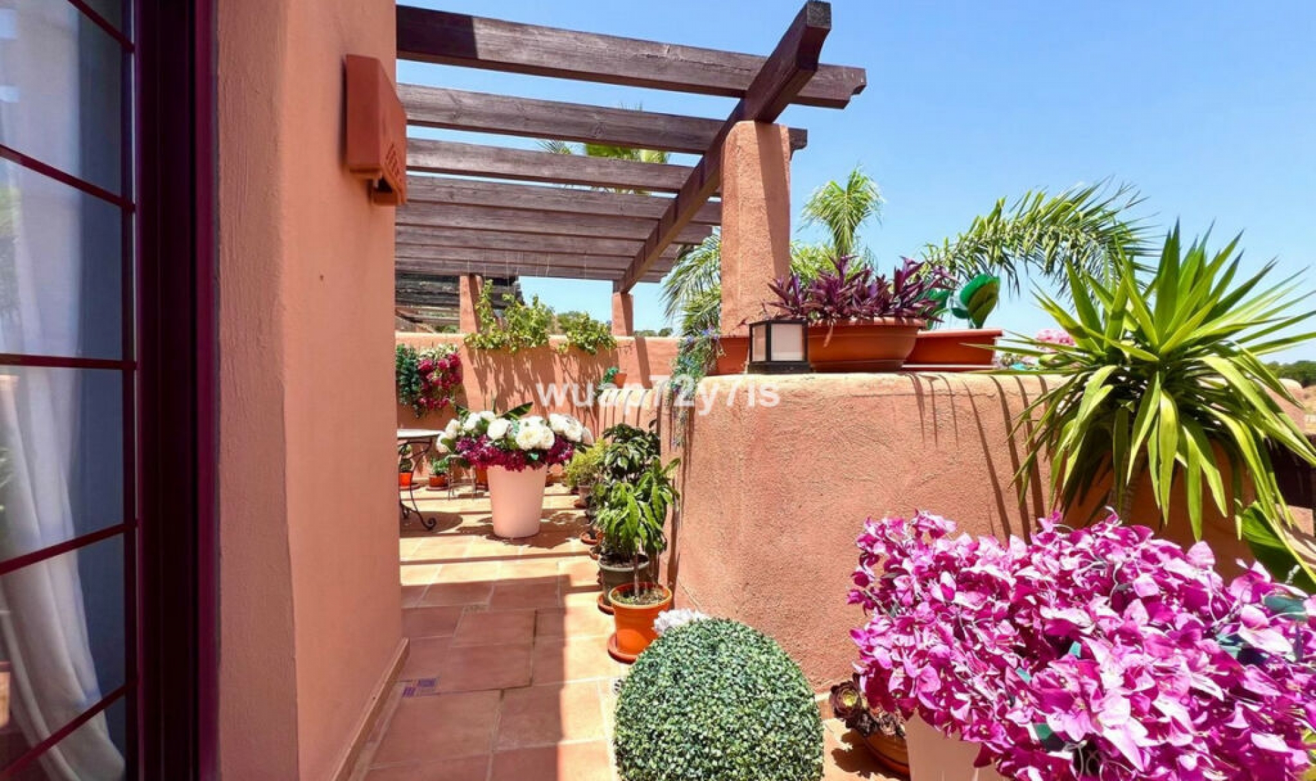 Resale - Apartment -
La Mairena
