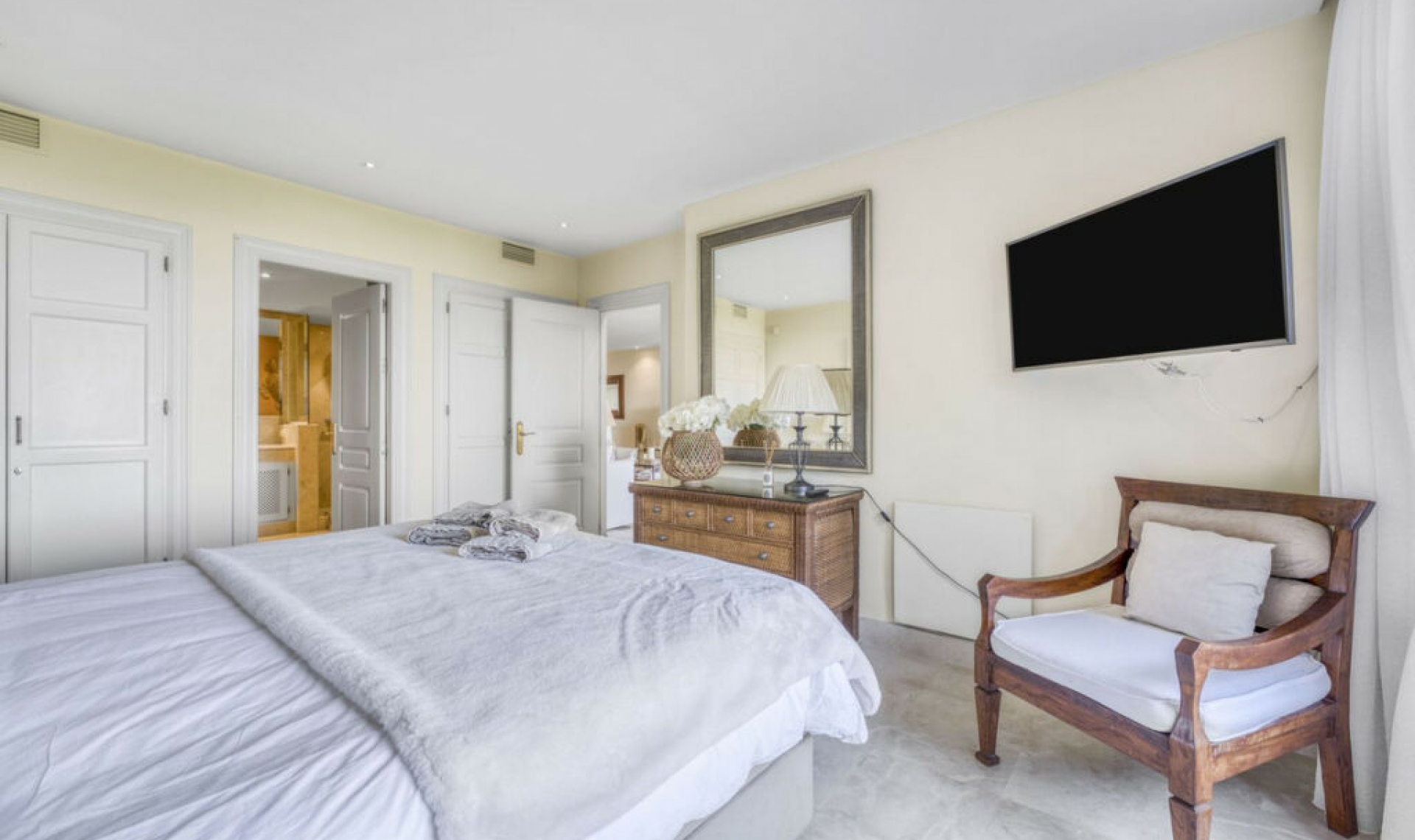 Resale - Apartment -
La Mairena