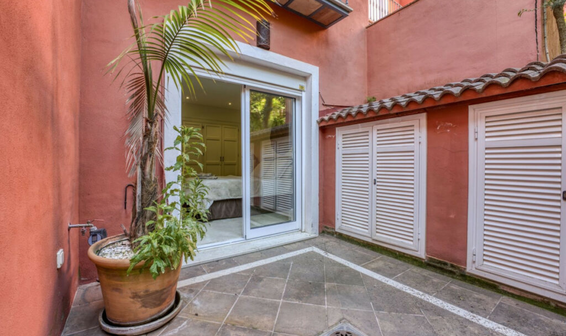 Resale - Apartment -
La Mairena