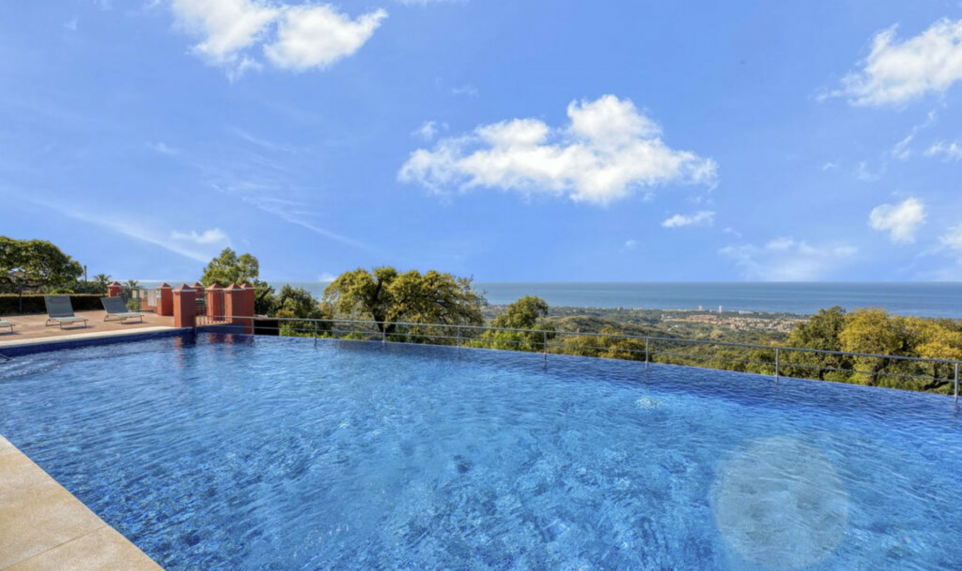 Resale - Apartment -
La Mairena