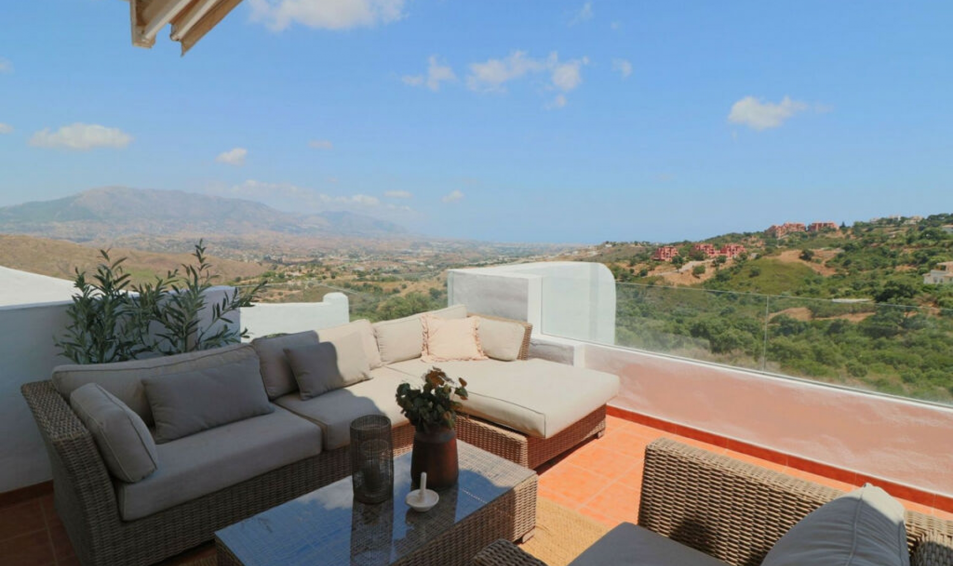 Resale - Apartment -
La Mairena