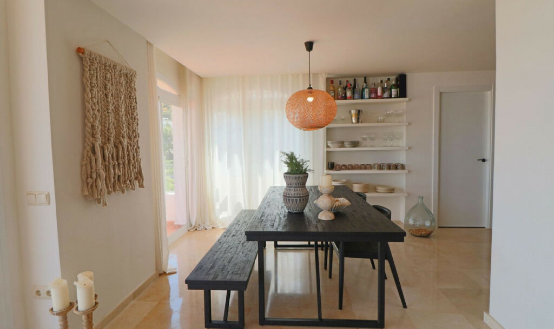 Resale - Apartment -
La Mairena