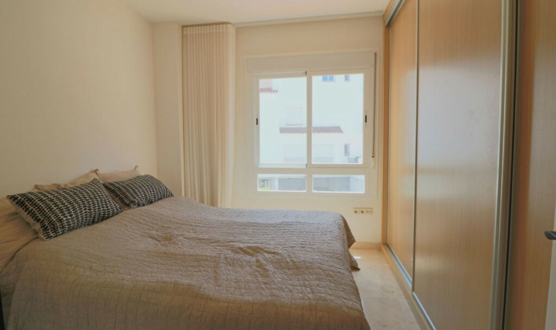 Resale - Apartment -
La Mairena