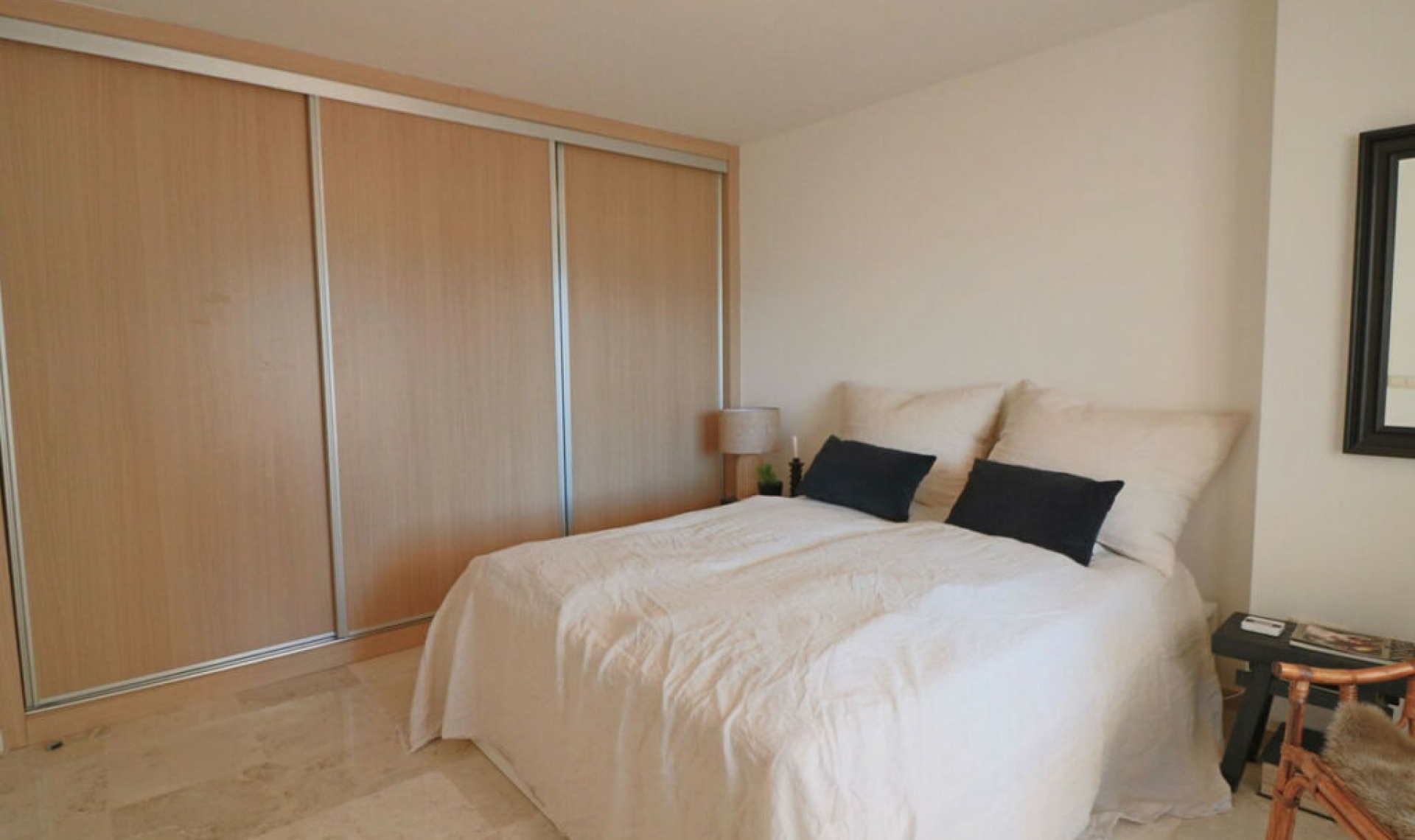 Resale - Apartment -
La Mairena