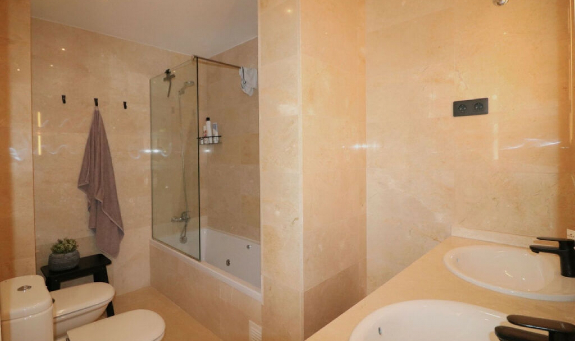 Resale - Apartment -
La Mairena