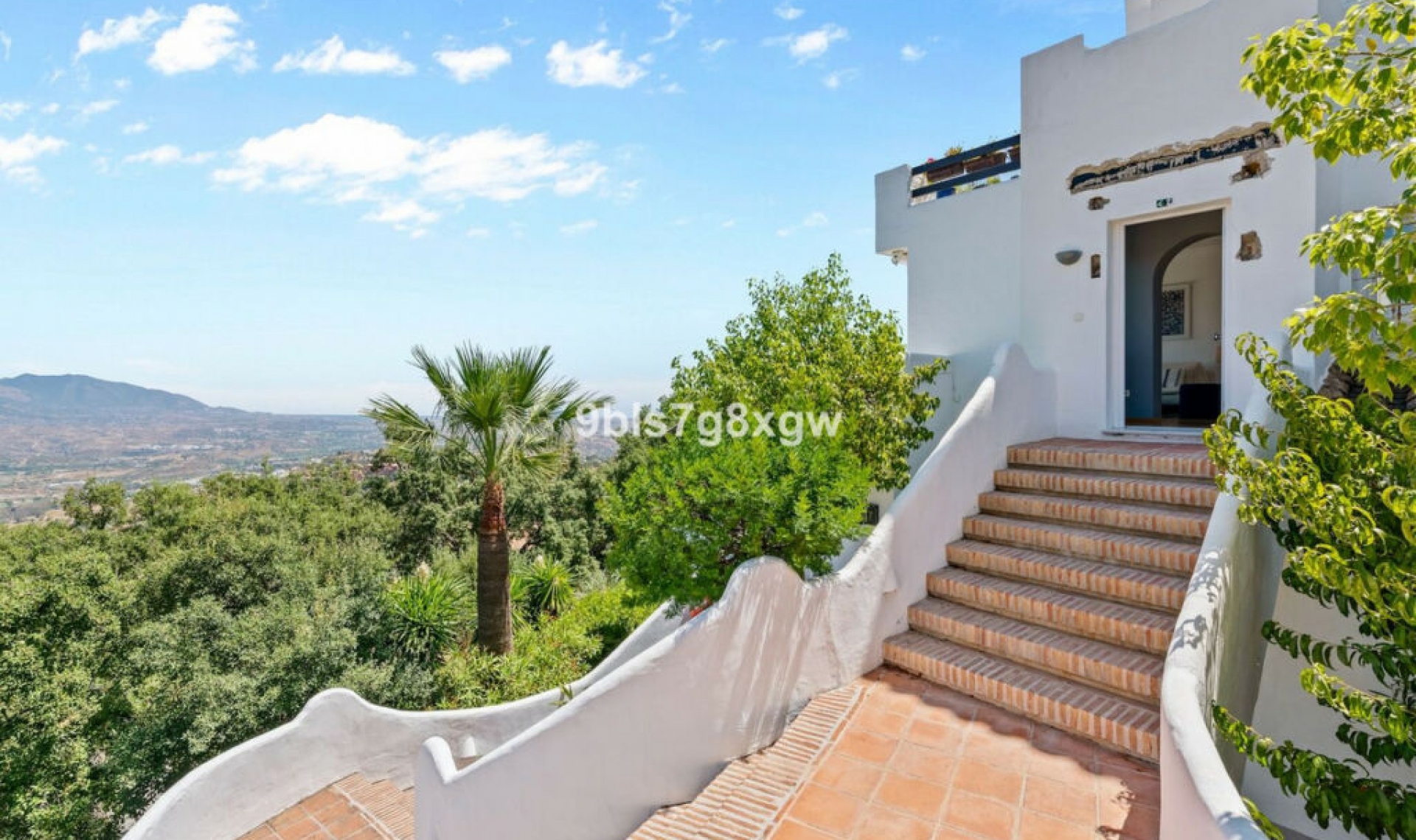 Resale - Apartment -
La Mairena