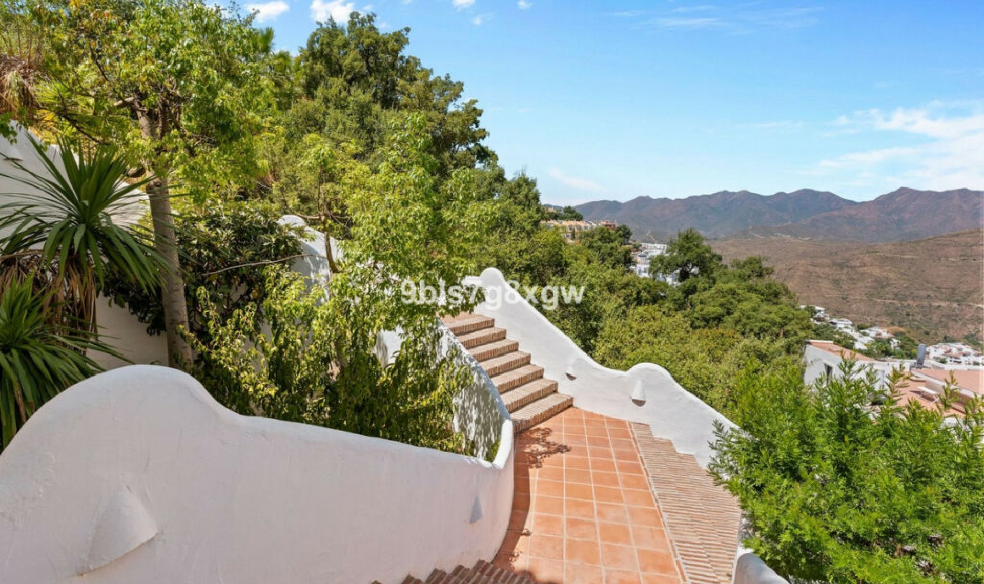 Resale - Apartment -
La Mairena