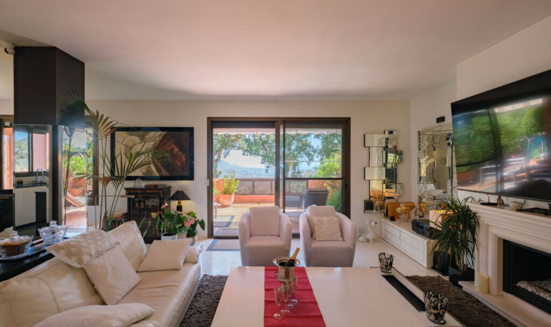 Resale - Apartment -
La Mairena