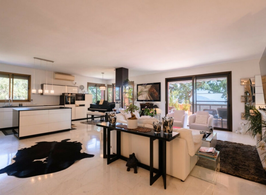 Resale - Apartment -
La Mairena