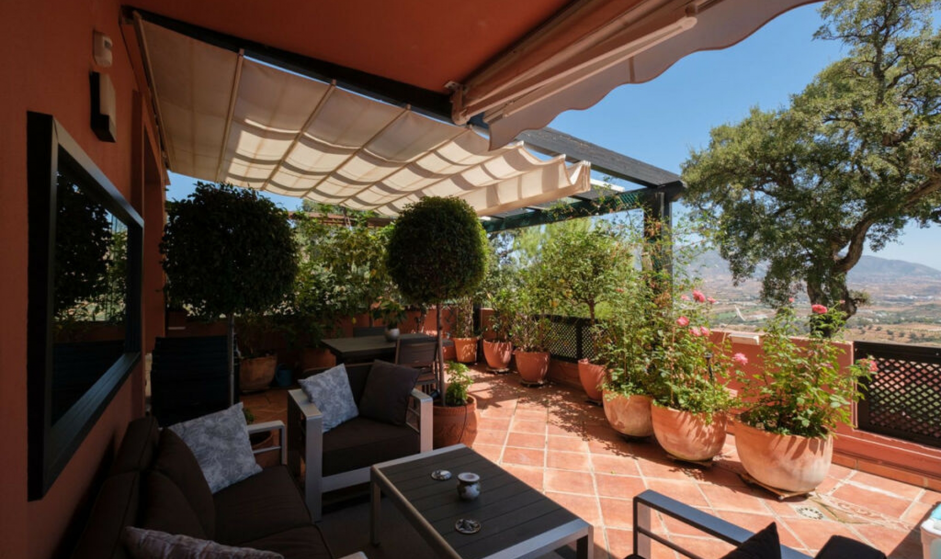Resale - Apartment -
La Mairena
