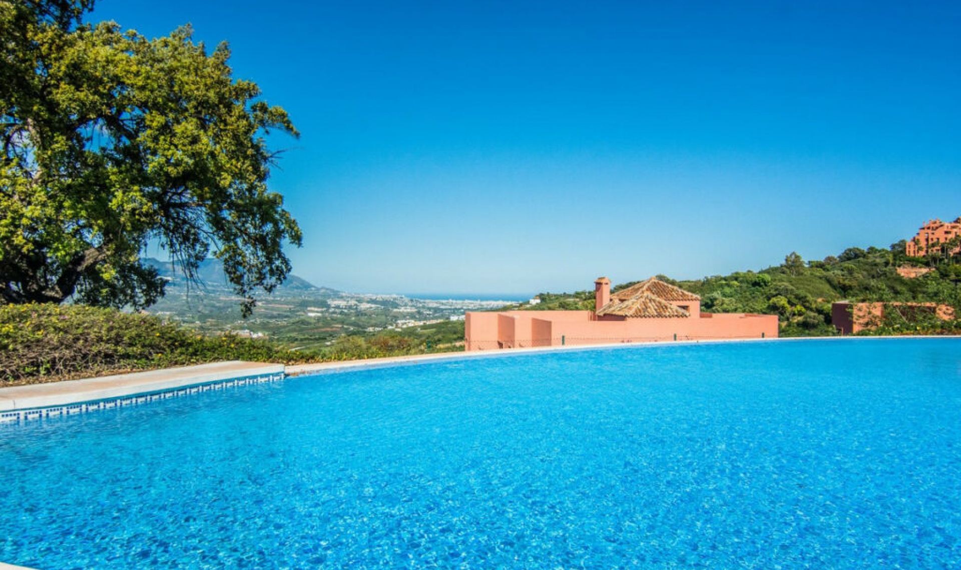 Resale - Apartment -
La Mairena
