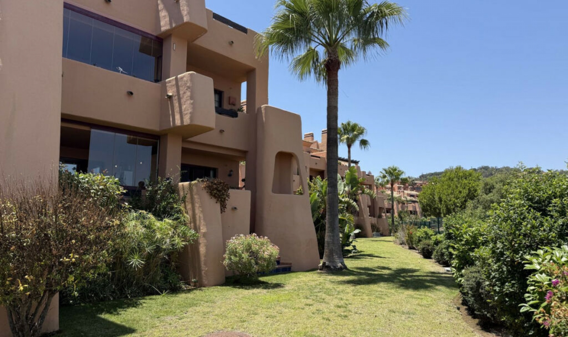 Resale - Apartment -
La Mairena