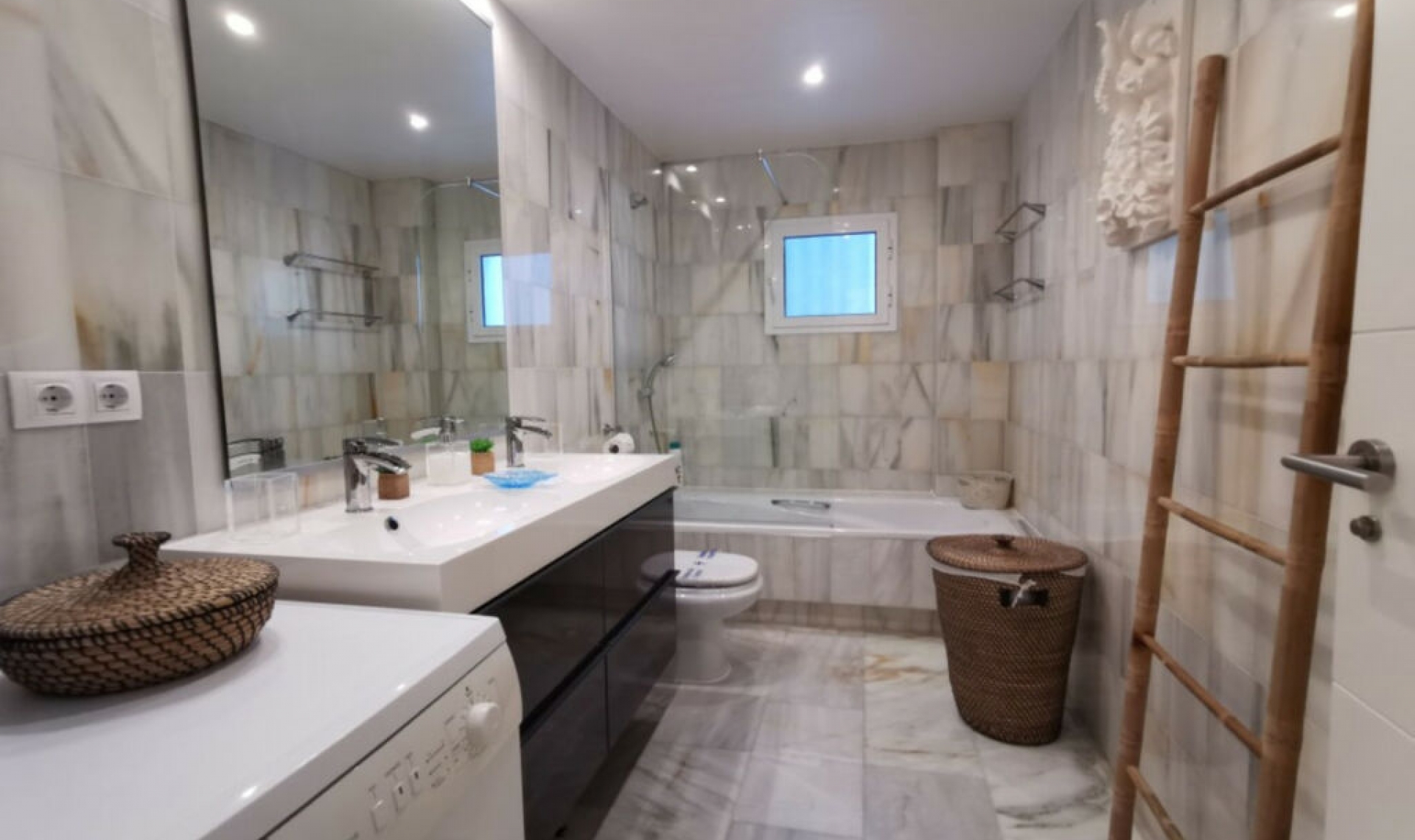 Resale - Apartment -
La Mairena