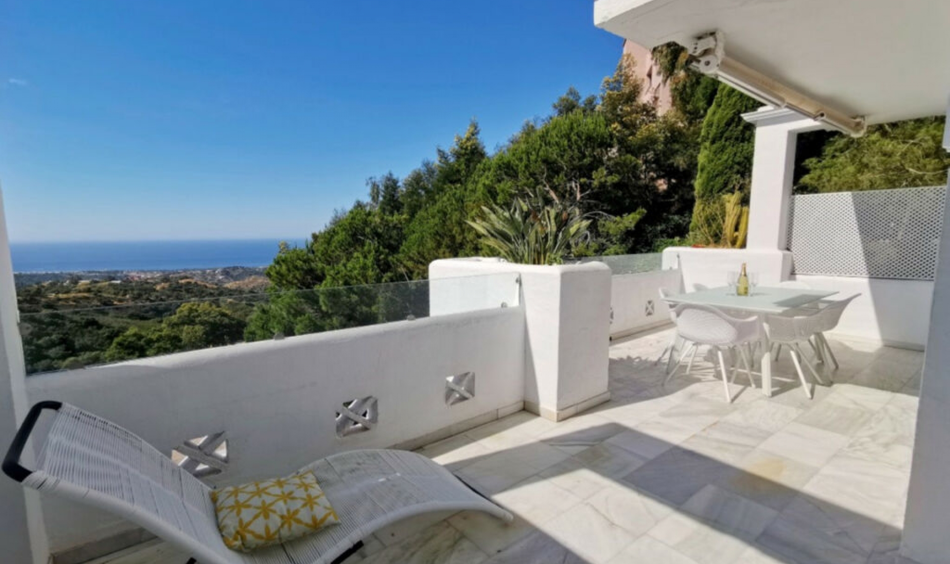Resale - Apartment -
La Mairena