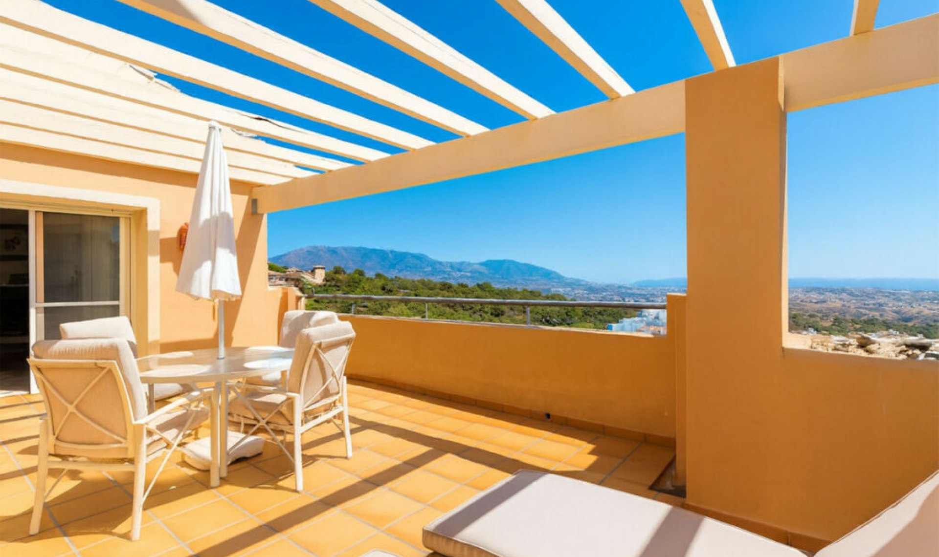 Resale - Apartment -
La Mairena