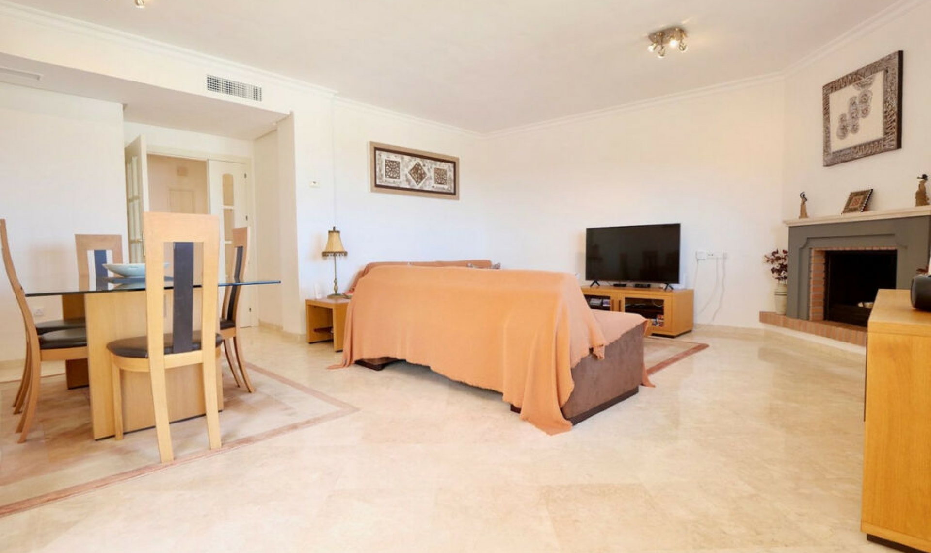 Resale - Apartment -
La Mairena
