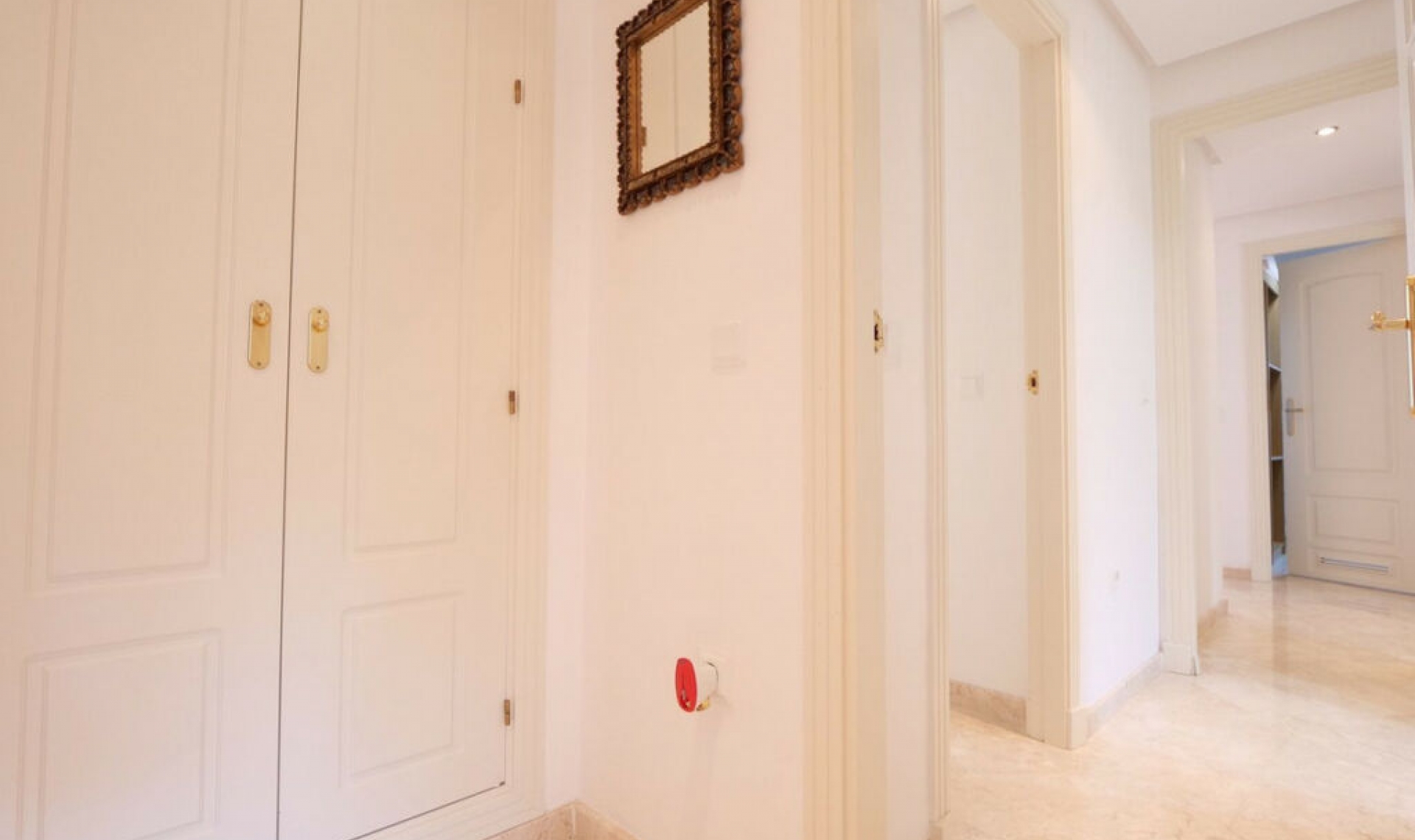 Resale - Apartment -
La Mairena