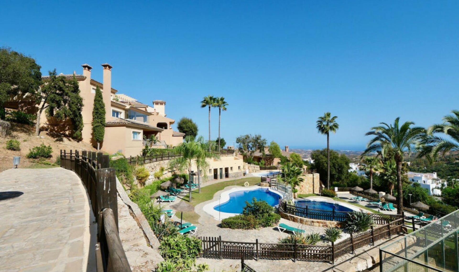 Resale - Apartment -
La Mairena