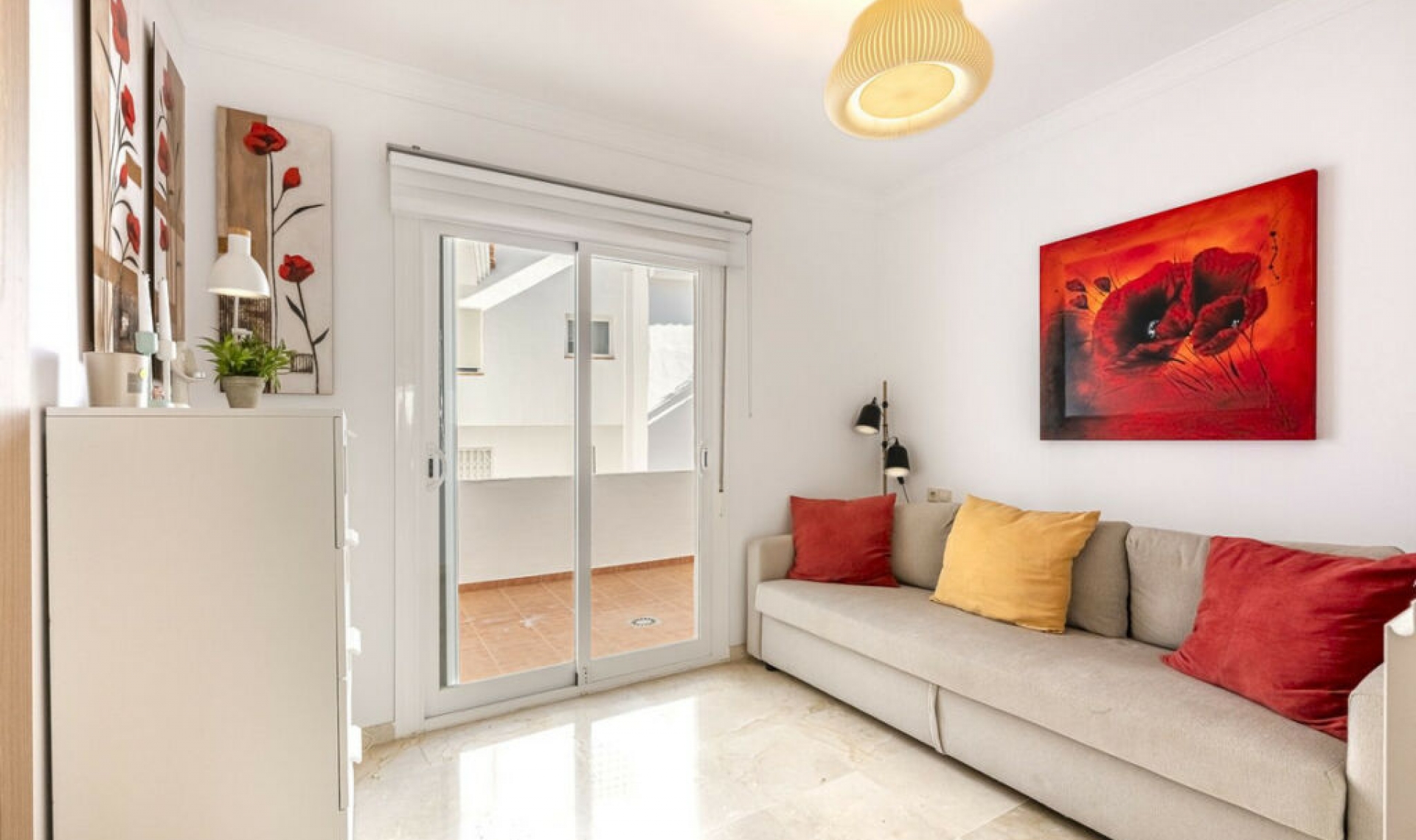 Resale - Apartment -
La Mairena