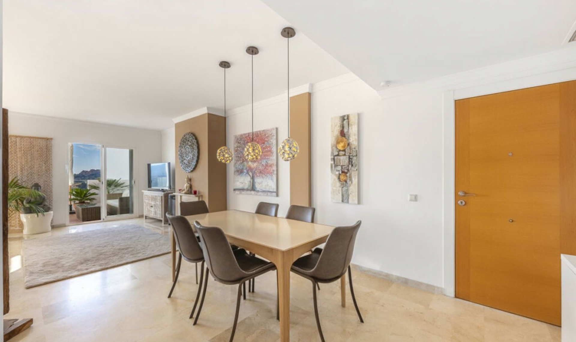 Resale - Apartment -
La Mairena